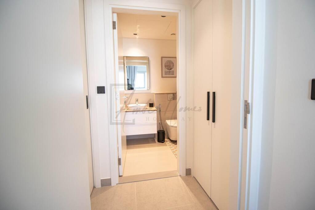 High-end 1br At Collective With Burj Views 1506 Appartement